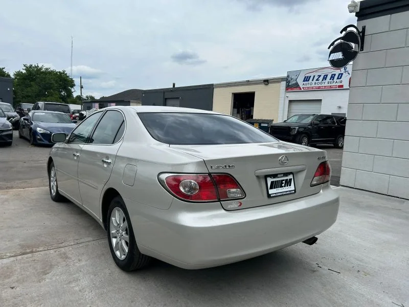 Used 2003 Gold Lexus ES 300 Sedan 4D image 45