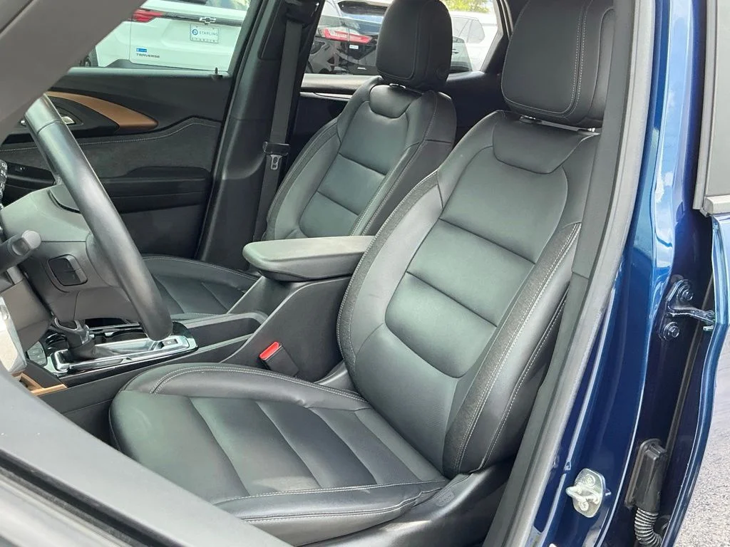 Used 2022 Blue Chevrolet ACTIV image 32