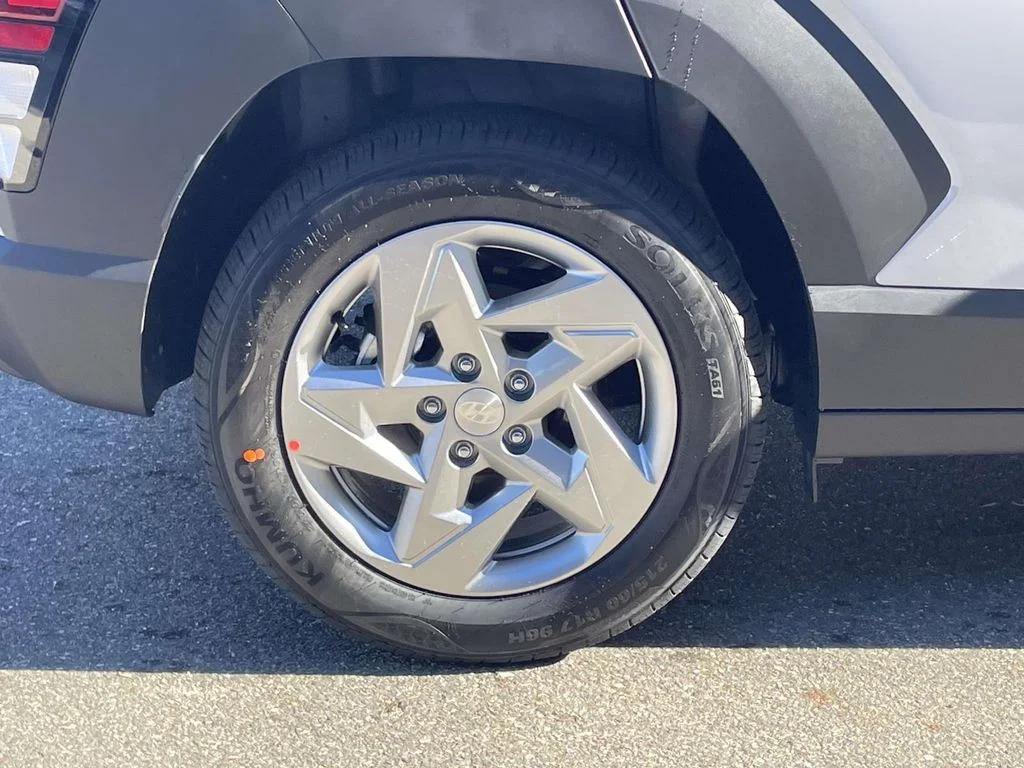 New 2026 Gray Hyundai SE image 7