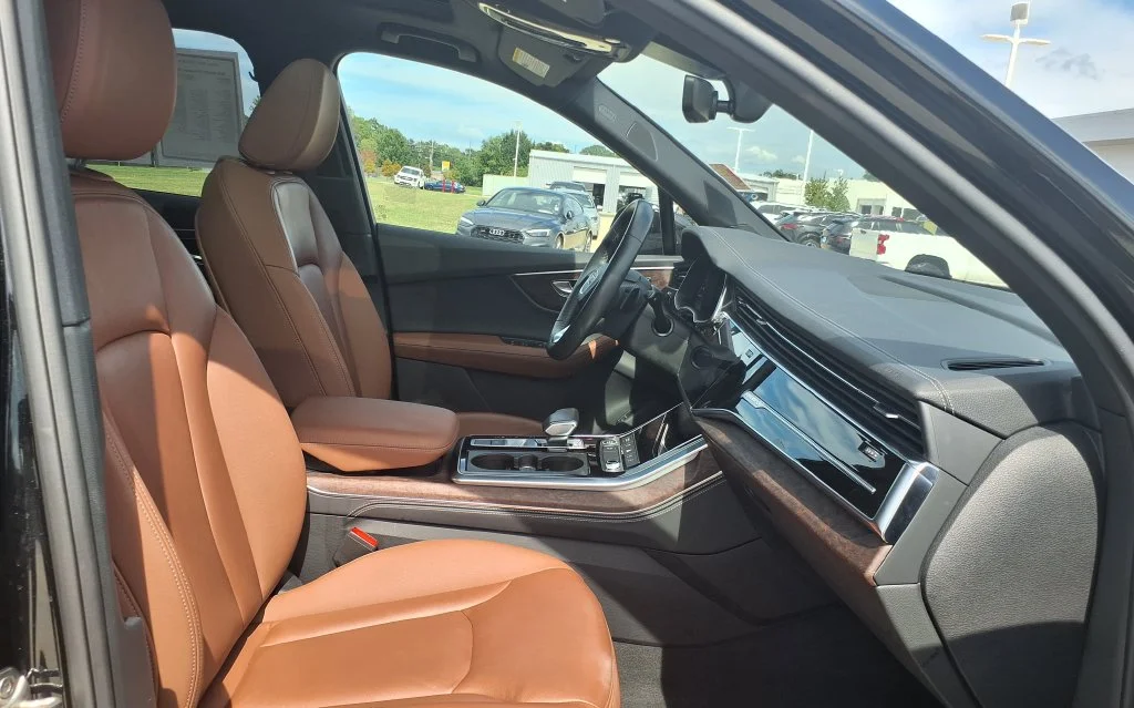 Used 2025 Black Audi 55 Premium Plus image 22