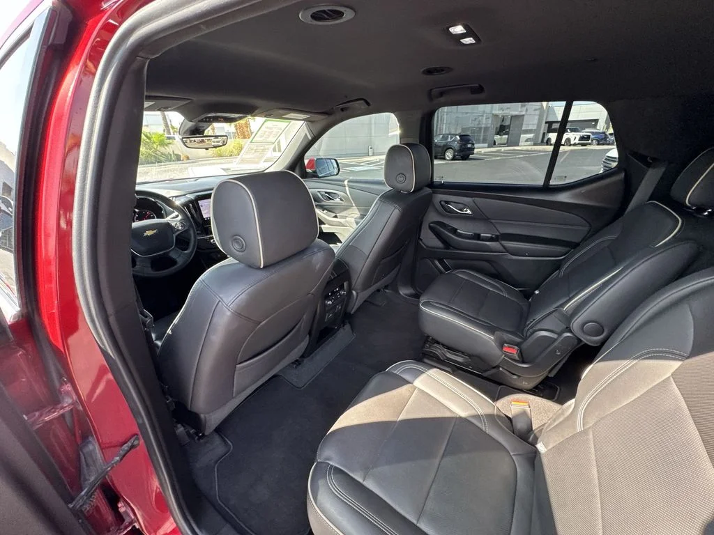 Used 2023 Red Chevrolet Premier image 21