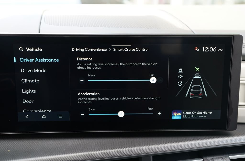 New 2026 Phantom Black Hyundai SE image 39