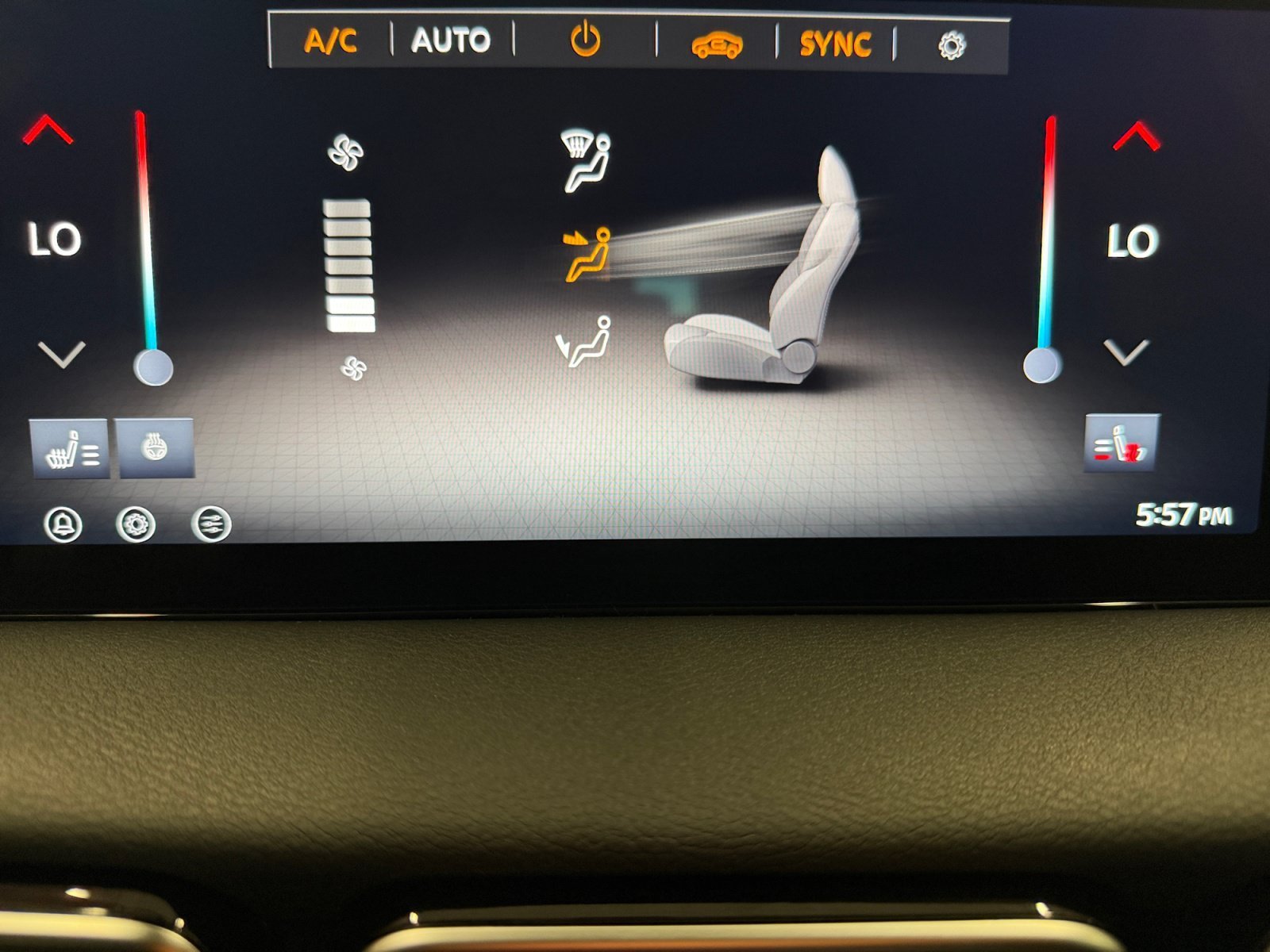 New 2026 Atlantic Gray Metallic/Super Black Nissan SR image 18