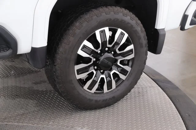 Used 2025 White GMC Denali Ultimate image 14