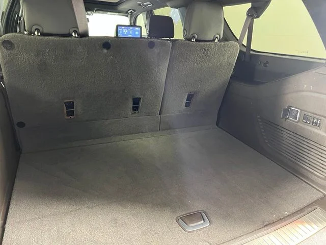 Used 2021 White GMC Denali image 44