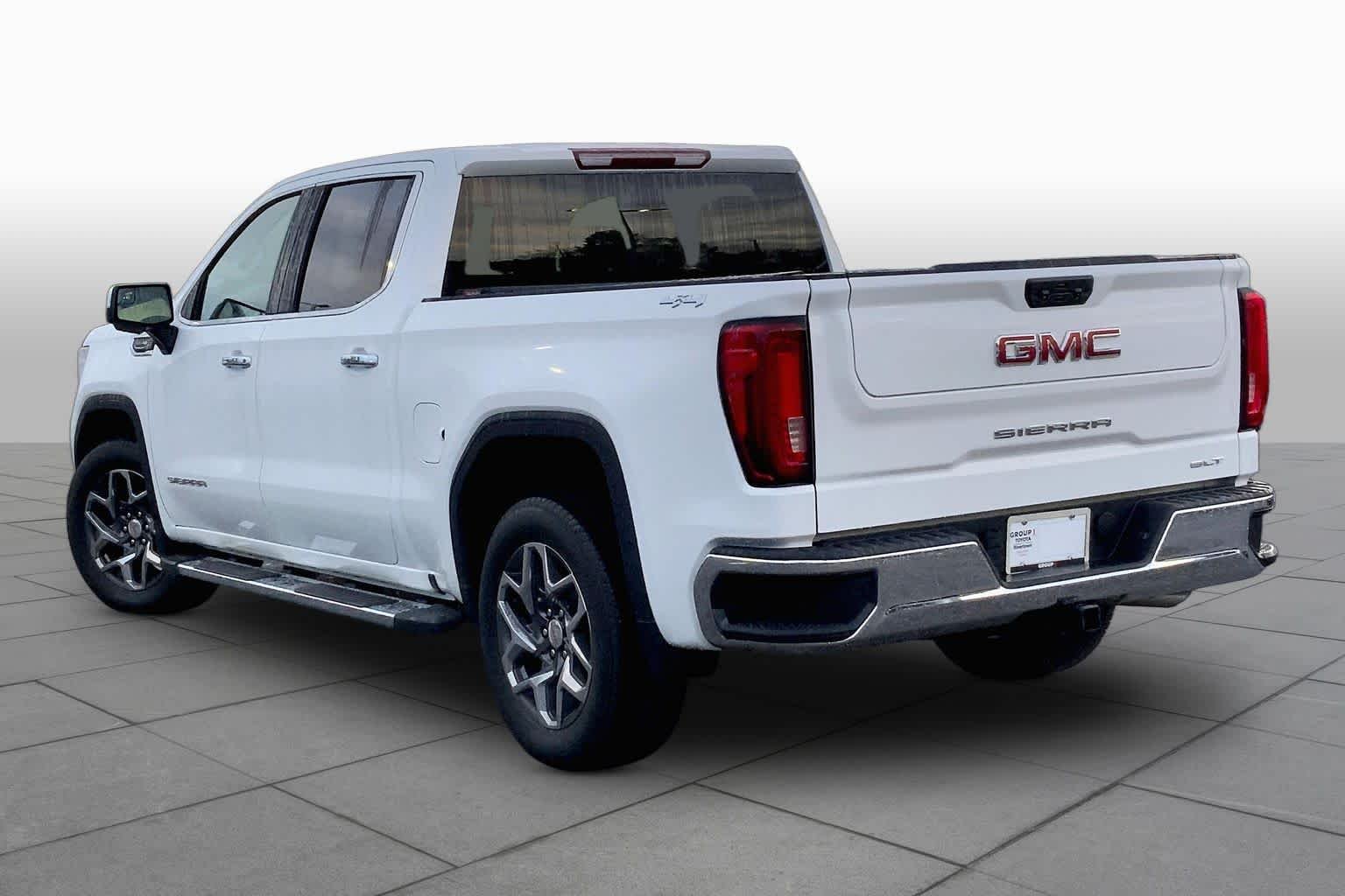 Used 2023 Summit White GMC SLT image 12