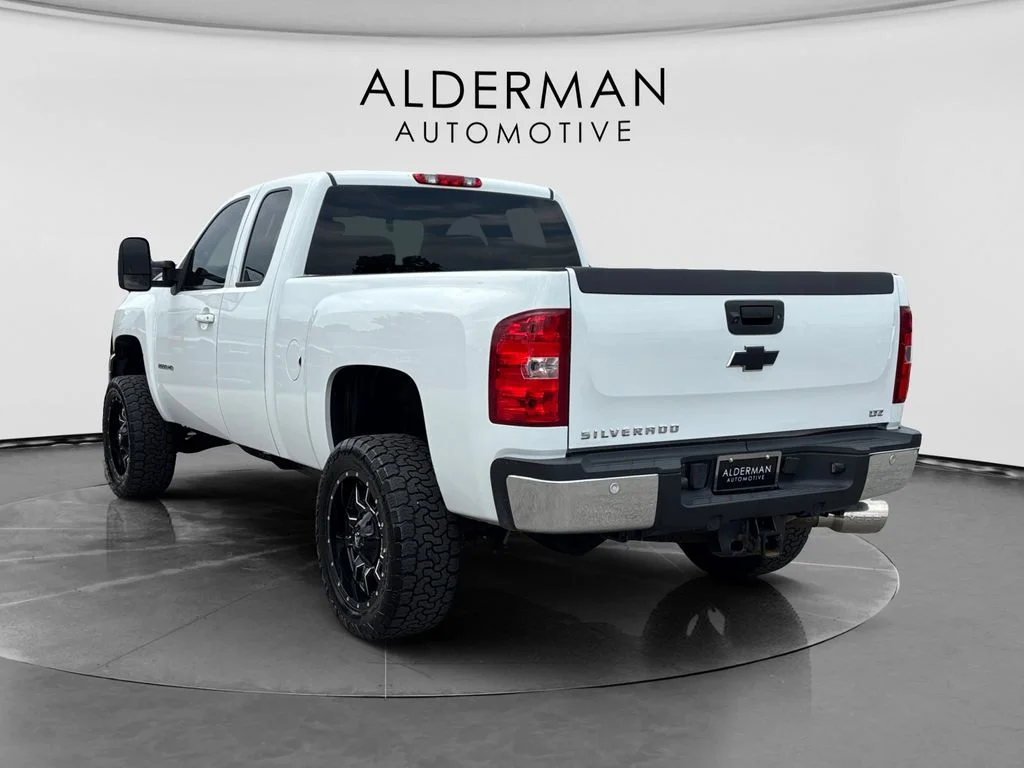 Used 2011 White Chevrolet LTZ image 3
