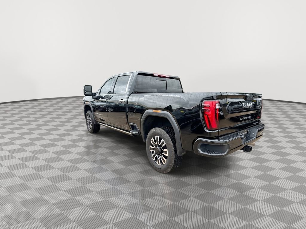 Used 2025 Onyx Black GMC Denali Ultimate image 8