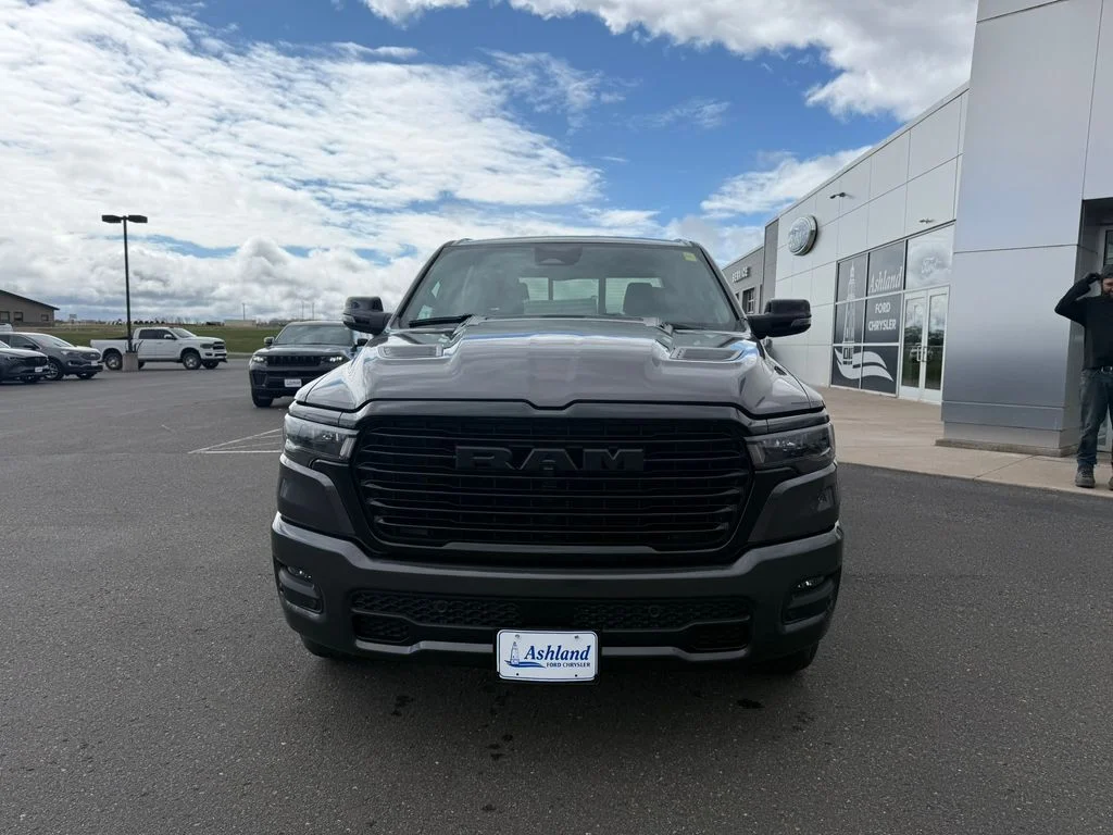 New 2026 Granite Crystal Metallic Clear-Coat Exterior Paint RAM Laramie image 8