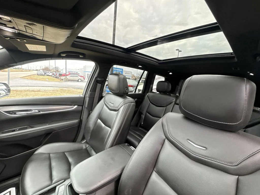 Used 2024 White Cadillac Luxury image 22