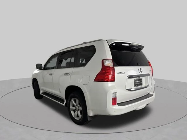 Used 2010 White Lexus 460 image 5