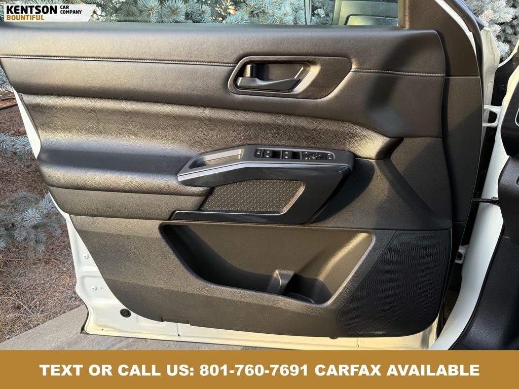 2024 Nissan Pathfinder S - Photo 16