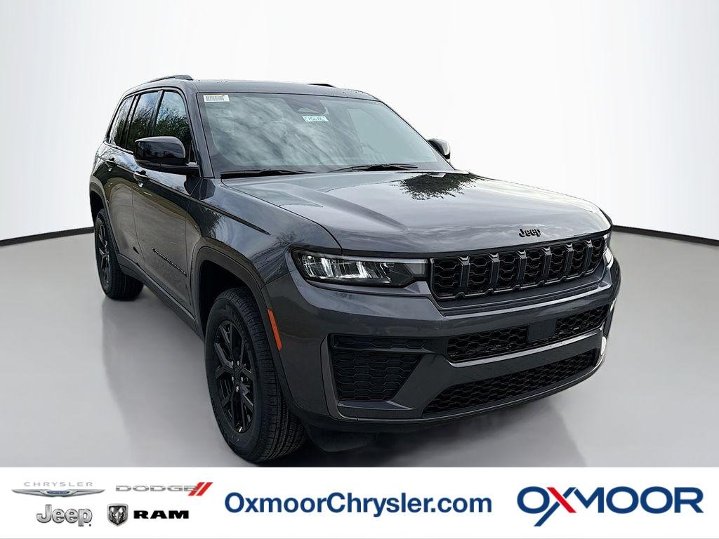 2026 Jeep Grand Cherokee Laredo Altitude 4x4's photo