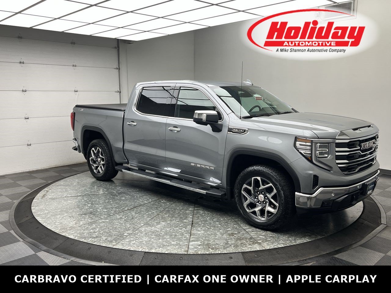 2025 GMC Sierra 4WD Crew Cab Short Box SLT's photo