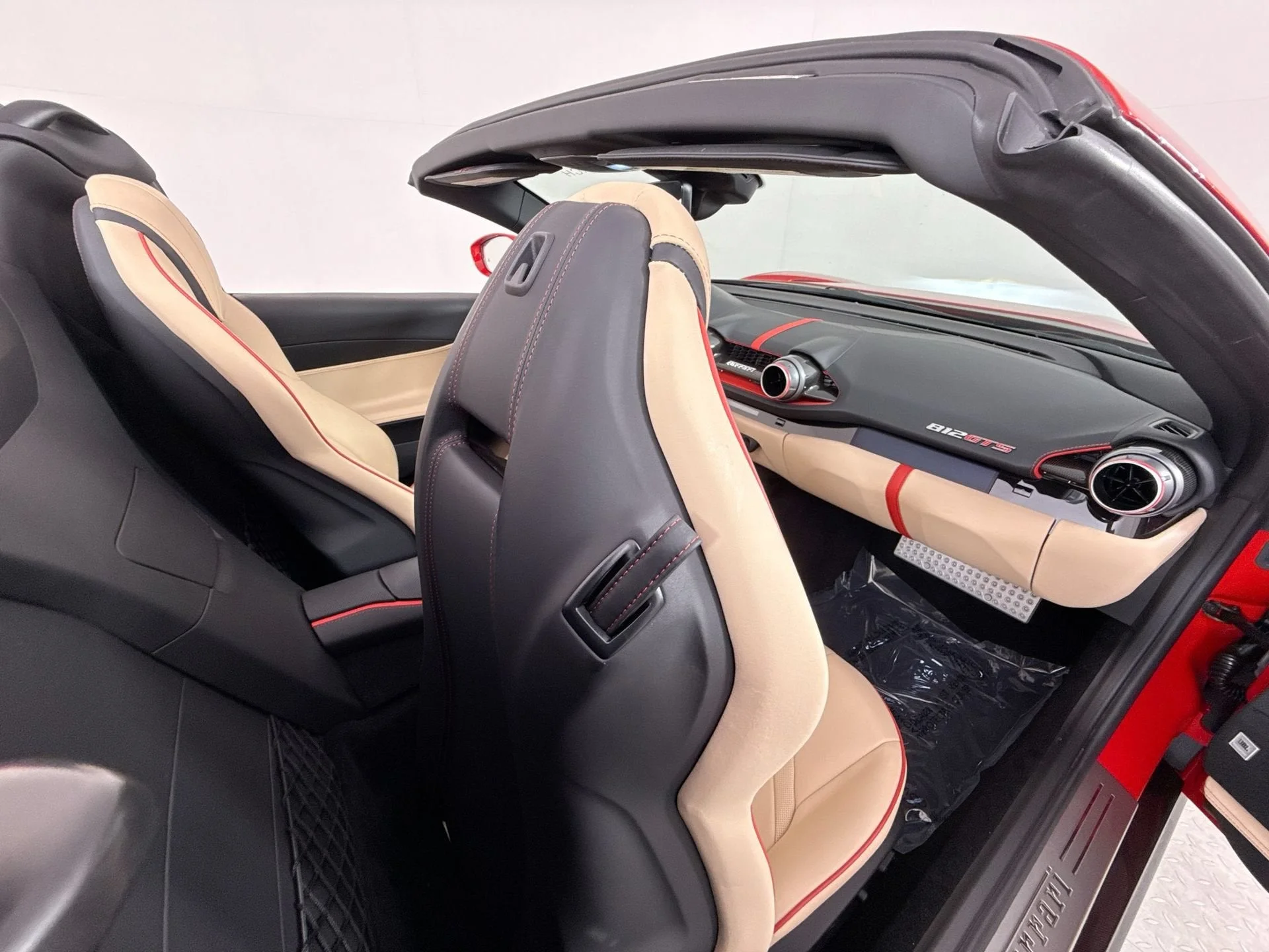 Certified Used 2022 Rosso Corsa Ferrari Base image 22