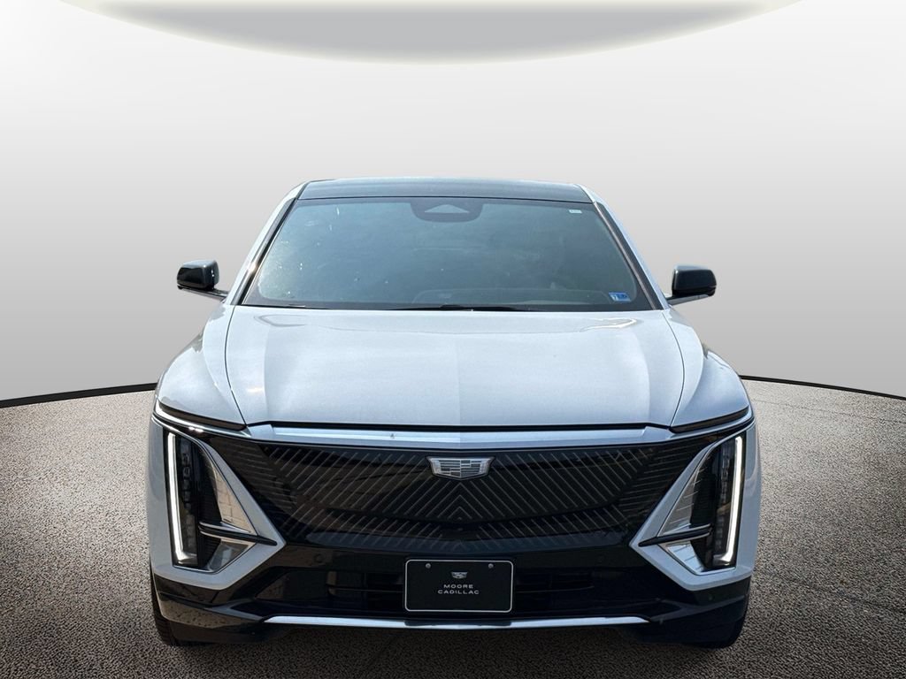 New 2026 Vibrant White Tricoat Cadillac Premium Luxury image 6