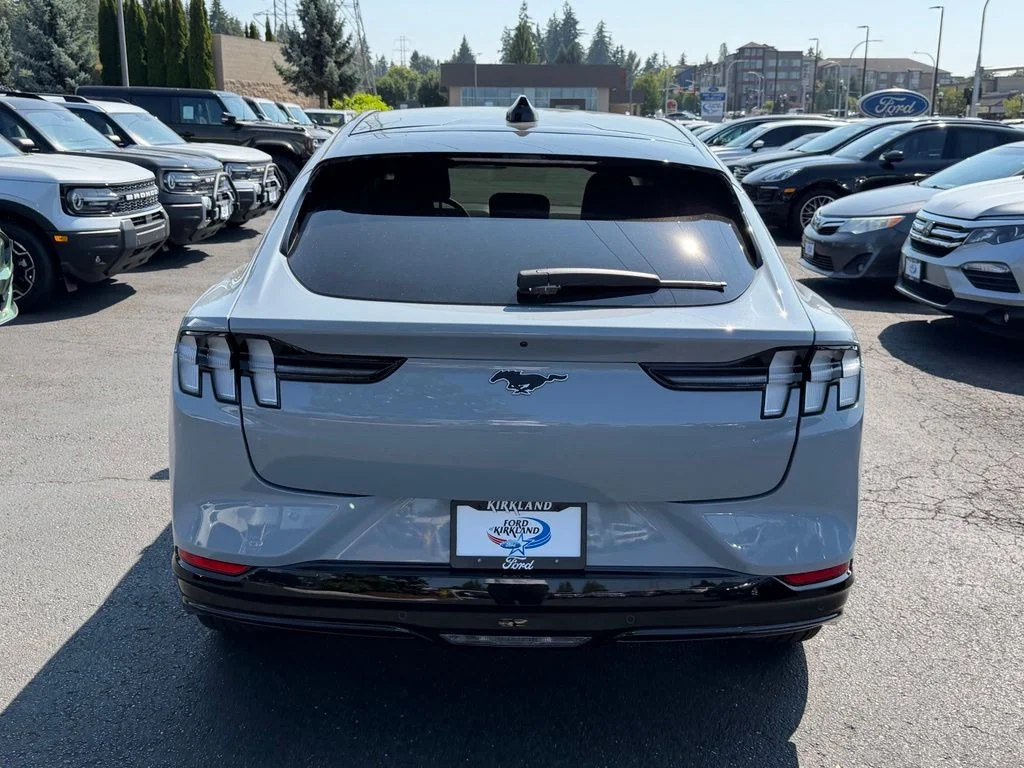 New 2026 Glacier Gray Metallic Tri-coat Ford Premium image 8