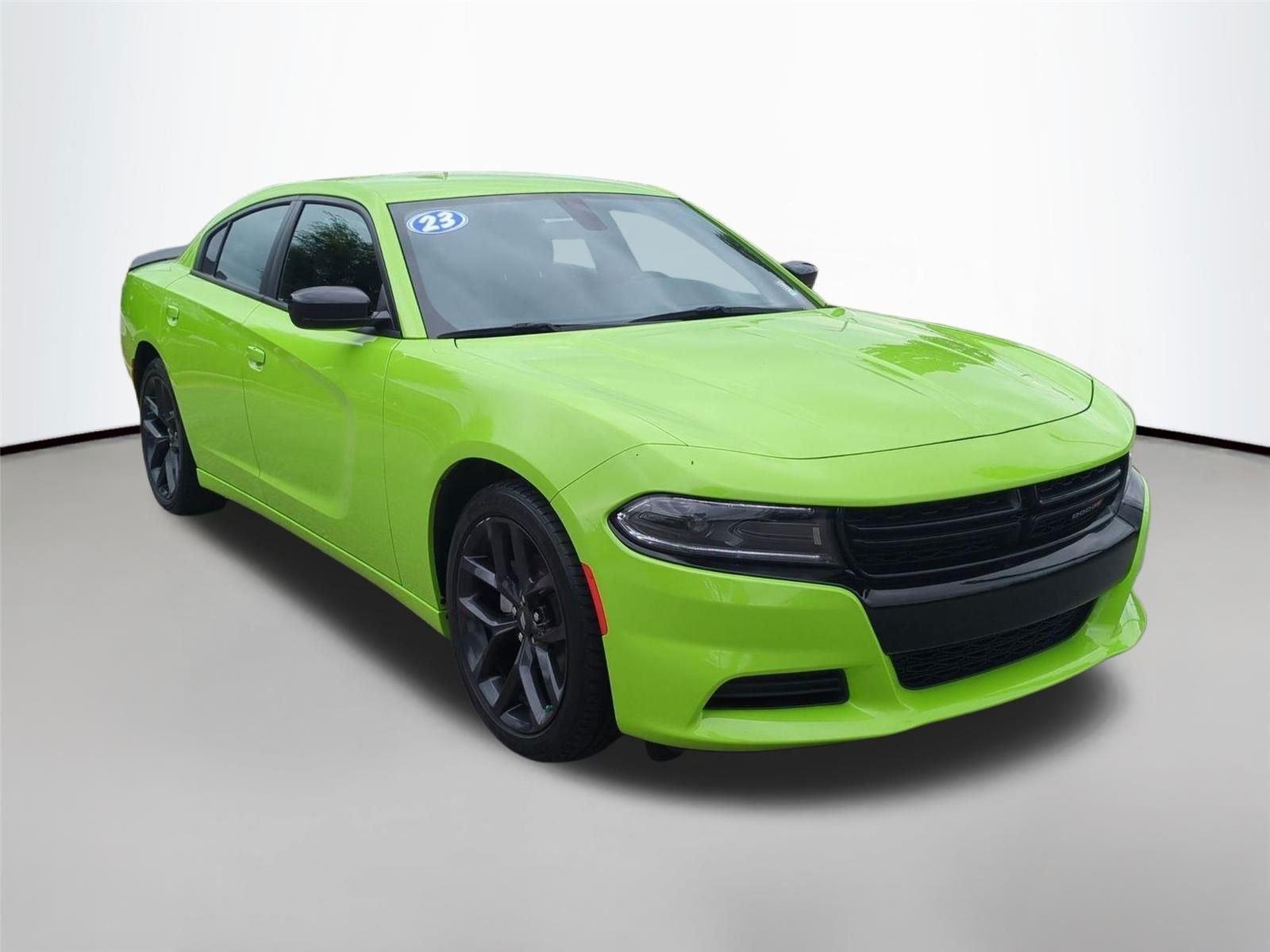 Used 2023 Sublime Metallic Clearcoat Dodge SXT image 7