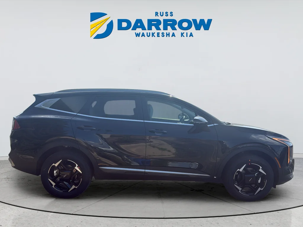 New 2027 Fusion Black Kia EX image 6