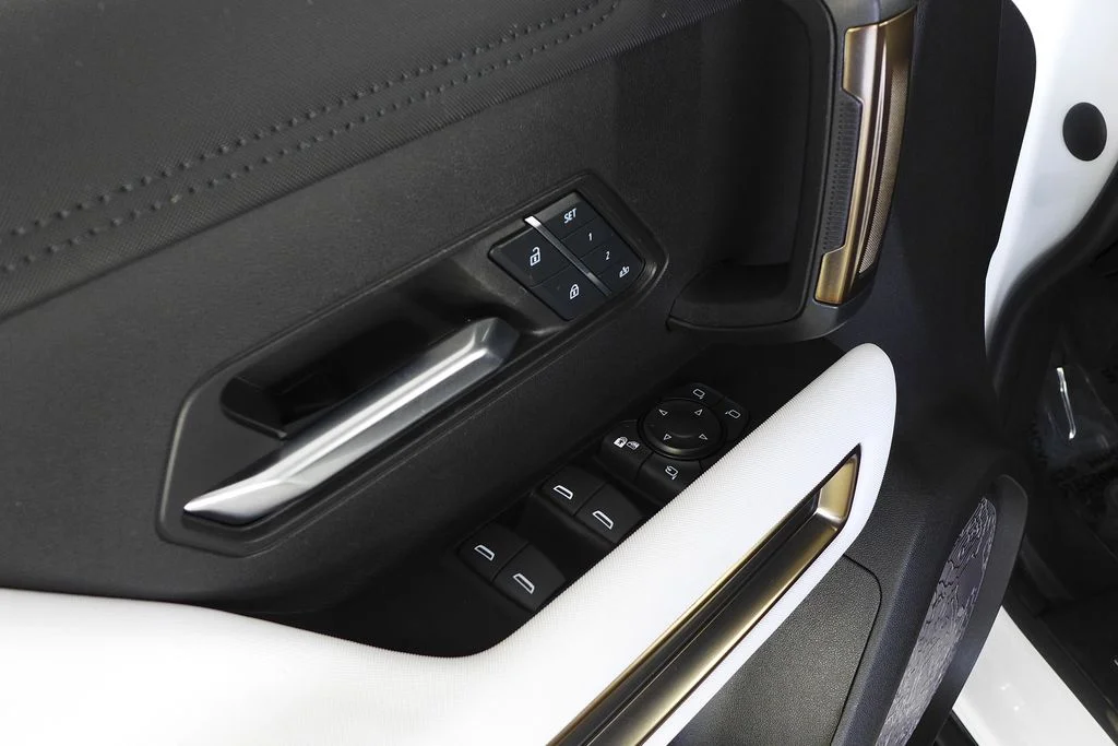 Used 2025 White GMC 3X image 5