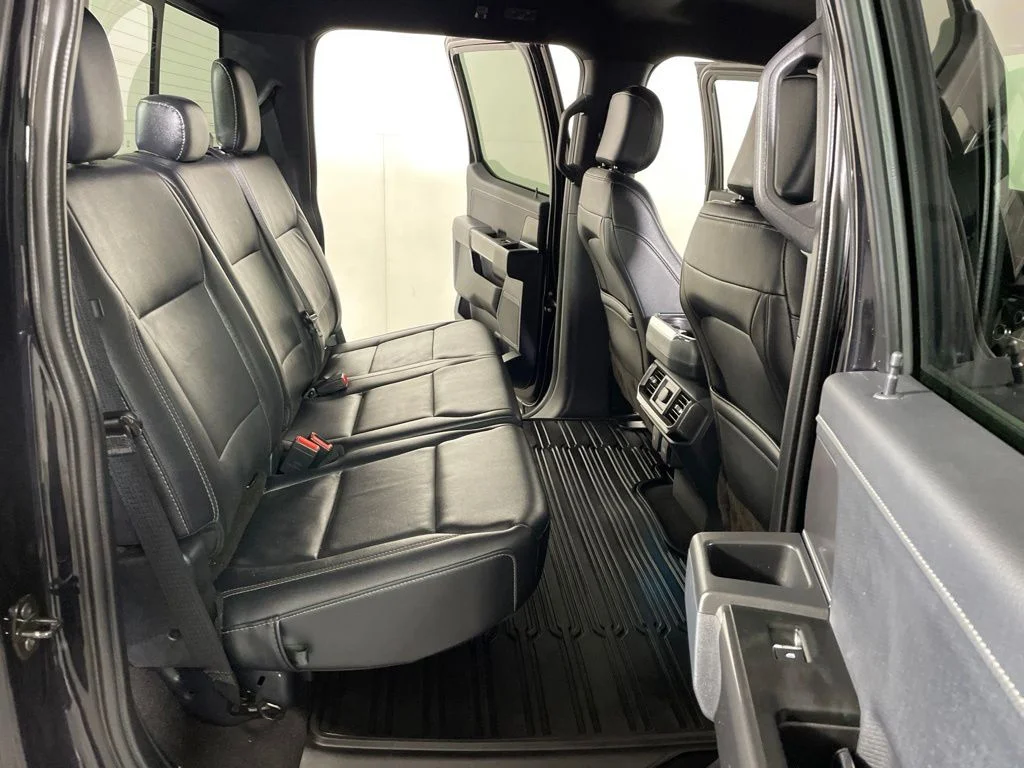 Used 2023 Agate Black Metallic Ford XLT image 23