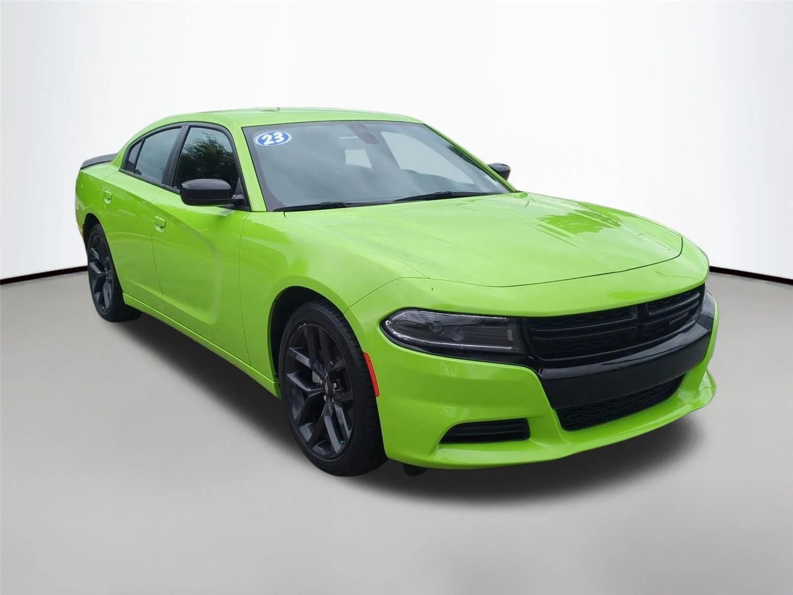 Used 2023 Sublime Metallic Clearcoat Dodge SXT image 7