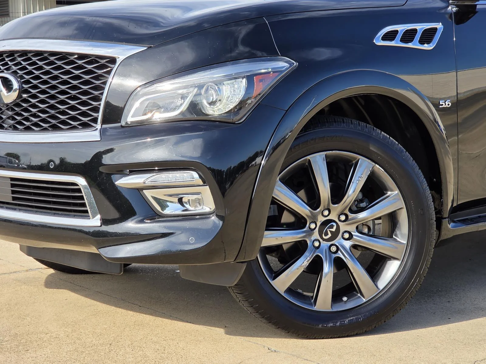 Used 2017 Black Obsidian INFINITI Signature Edition image 7