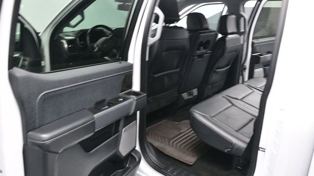 Used 2022 White Ford Lariat image 17
