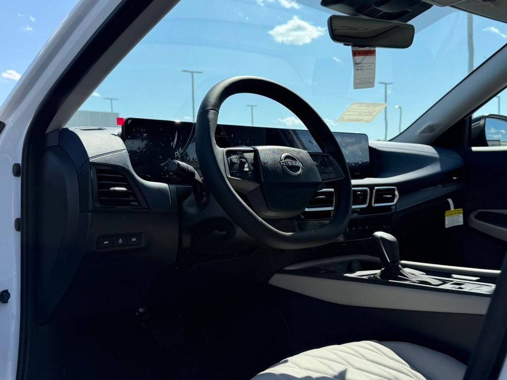 New 2026 Aspen White TriCoat Nissan SL image 10