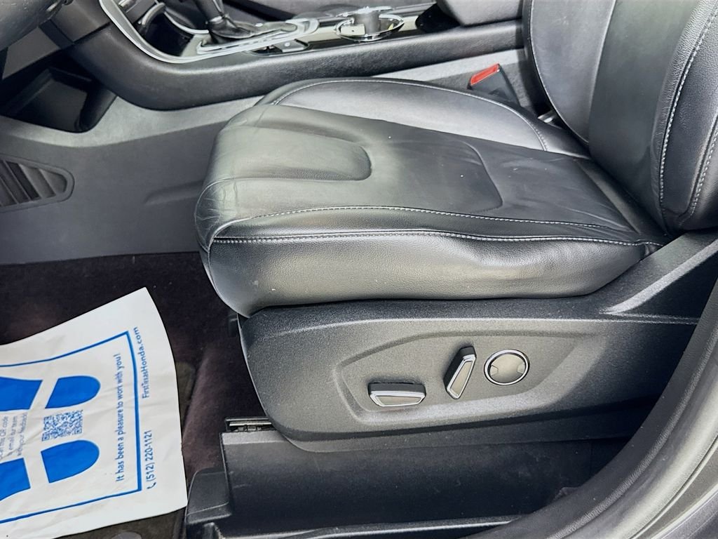 Used 2016 Gray Metallic Ford Titanium image 23