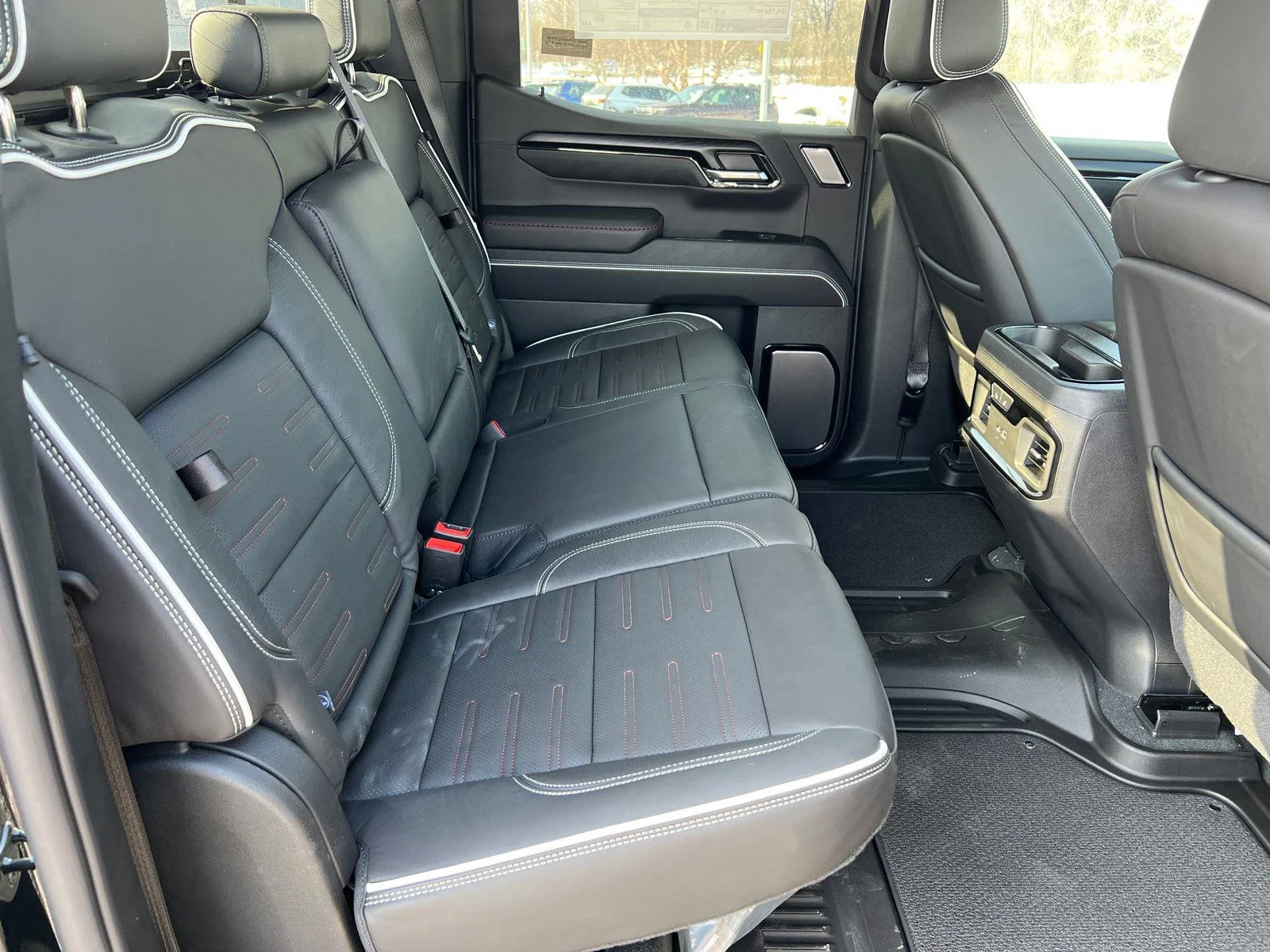 2026 GMC Sierra 1500 AT4X - Photo 10