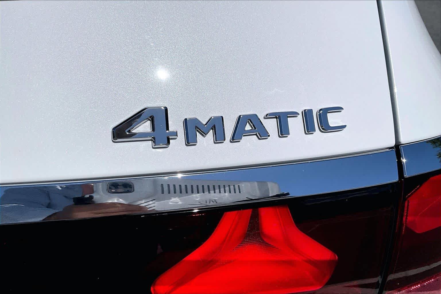 Used 2026 MANUFAKTUR Moonlight White Metallic Mercedes-Benz E 450 image 10