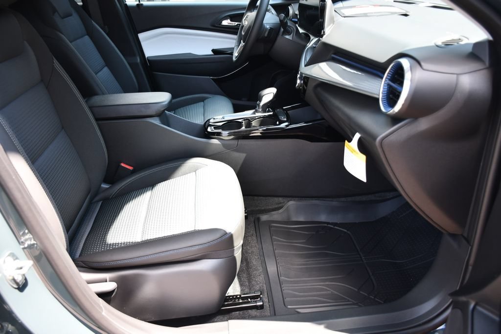 2026 Chevrolet Trax LT - Photo 29