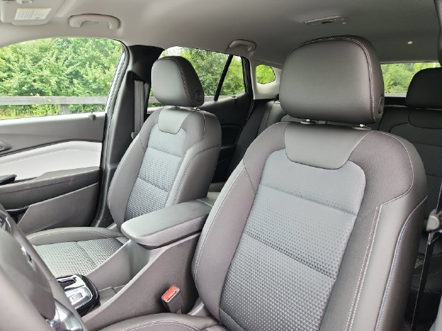 2026 Chevrolet Trax LT - Photo 13