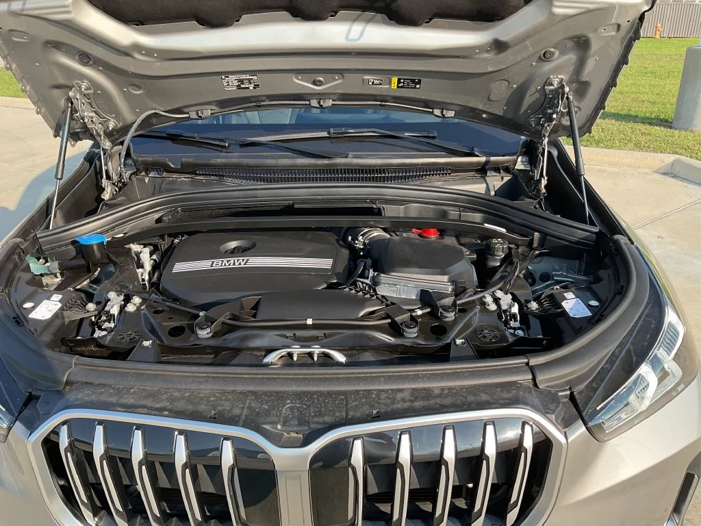 Used 2025 Silver BMW xDrive28i image 35