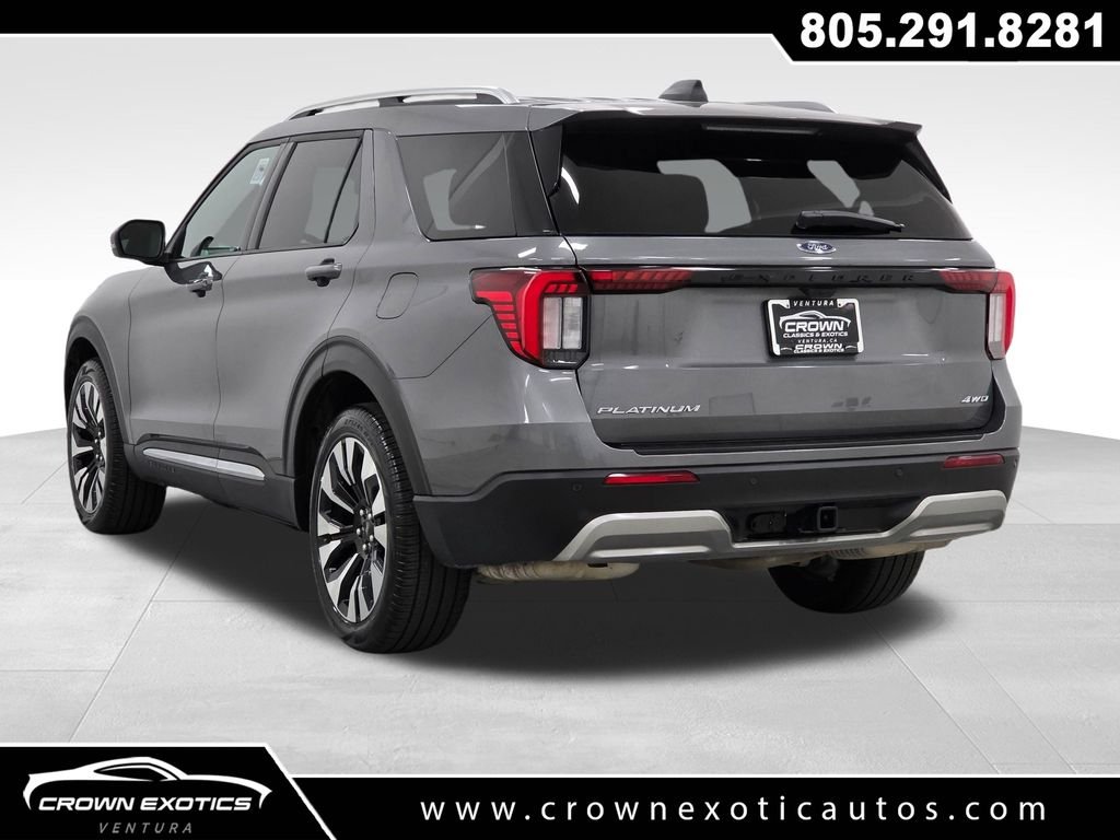 Used 2025 Gray Ford Platinum image 5