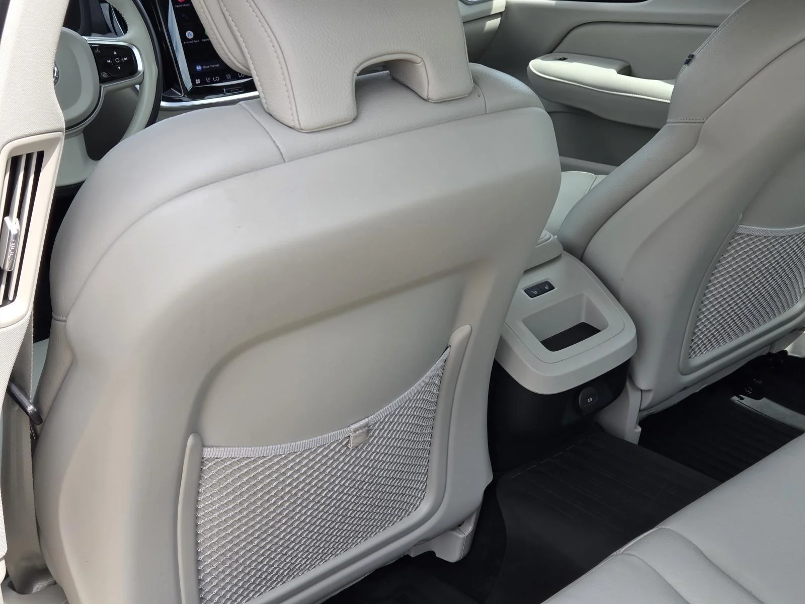 Used 2024 Denim Blue Metallic Volvo Plus Dark Theme image 34