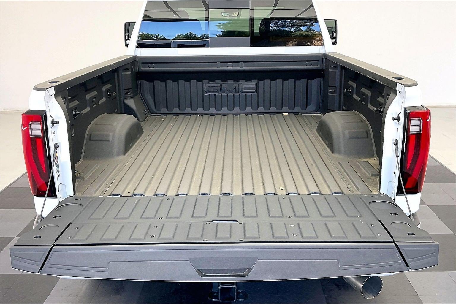 New 2026 Glacier White Tricoat GMC Denali image 11