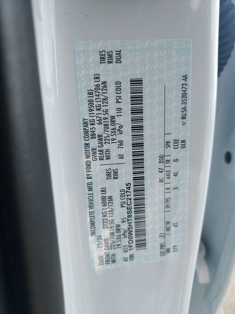 Used 2025 White Ford XL image 22