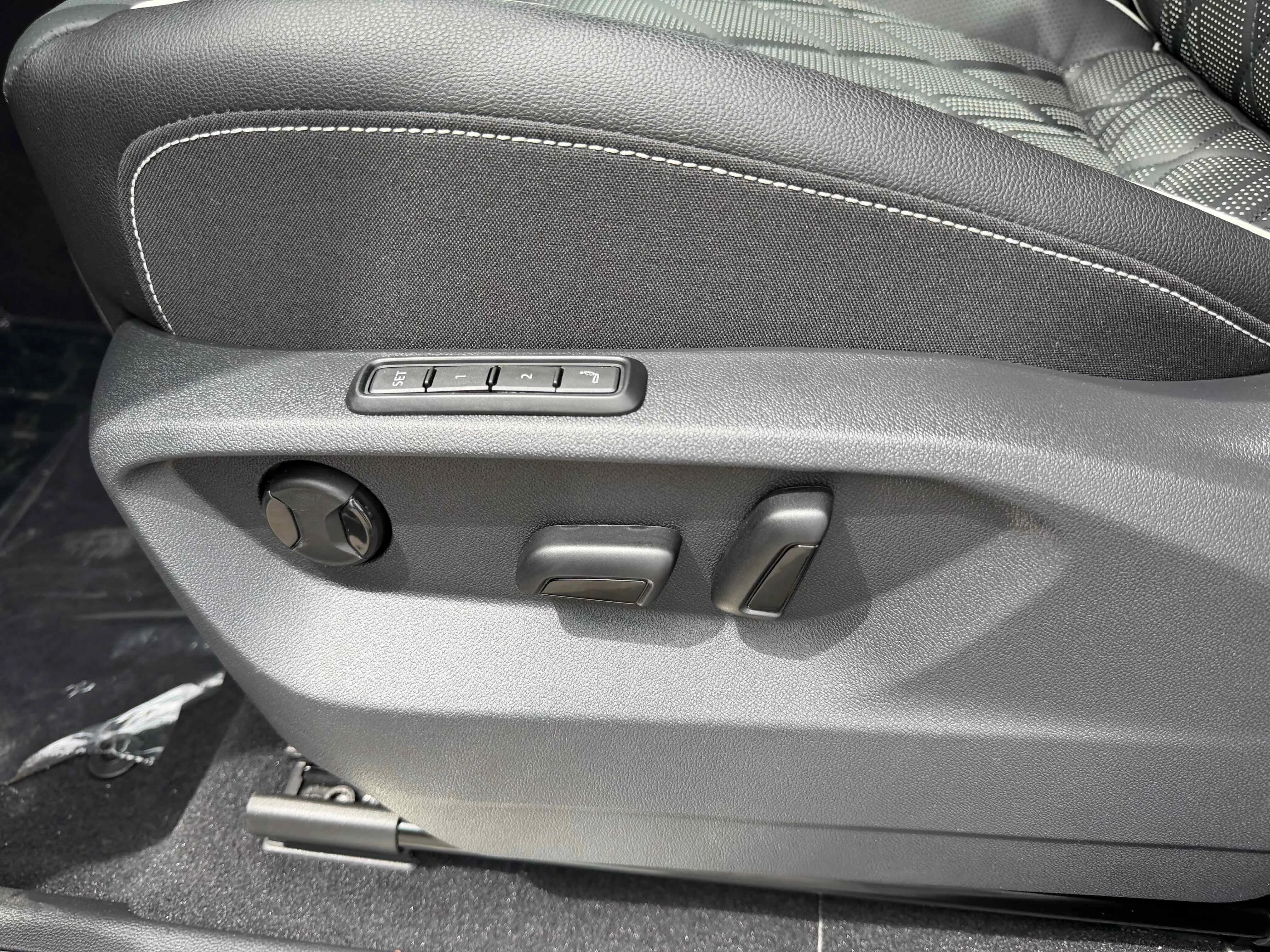 New 2026 Gray Volkswagen 2.0T SEL Premium R-Line image 15