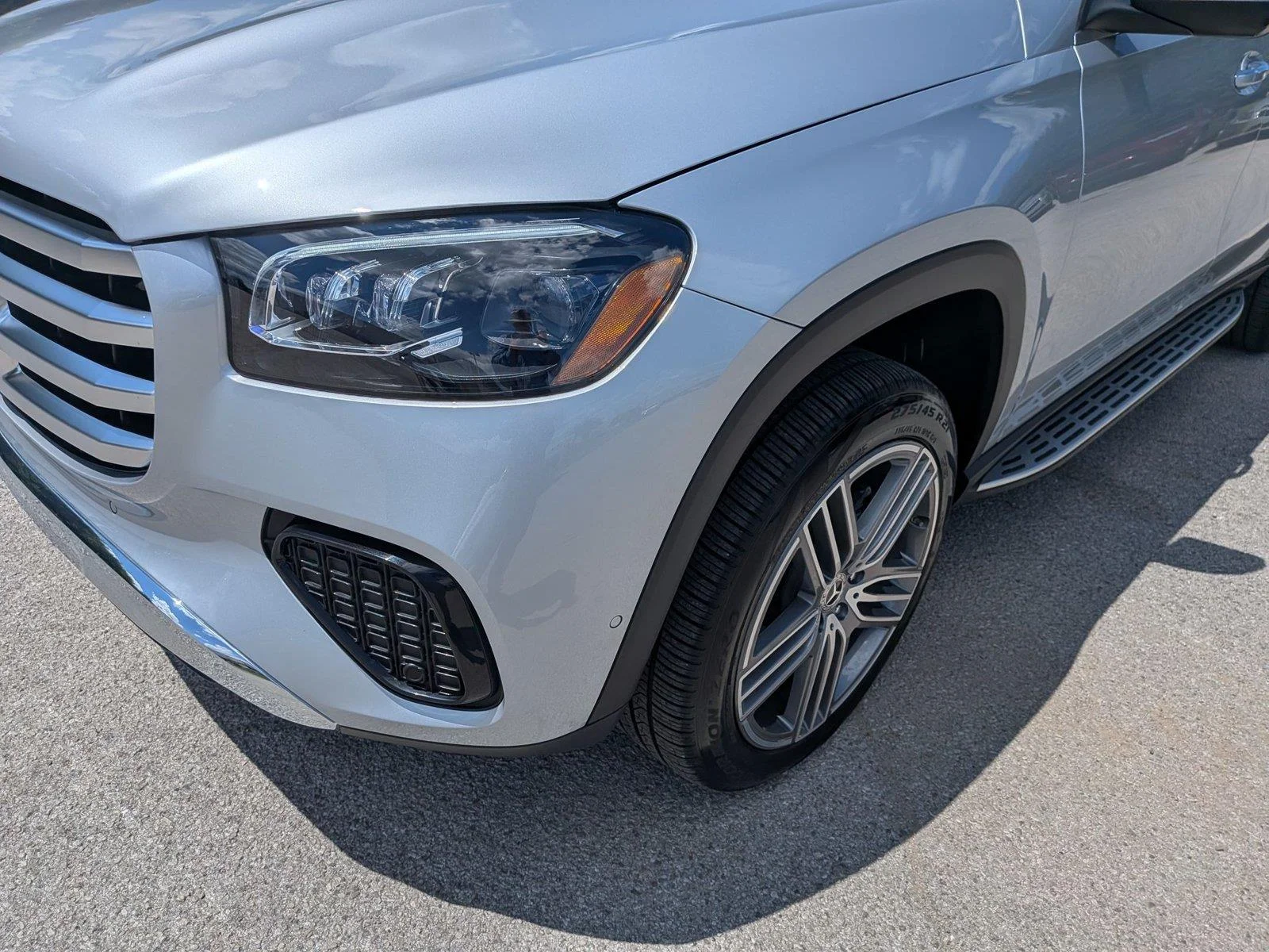 Used 2025 Cirrus Silver Metallic Mercedes-Benz GLS 450 image 9