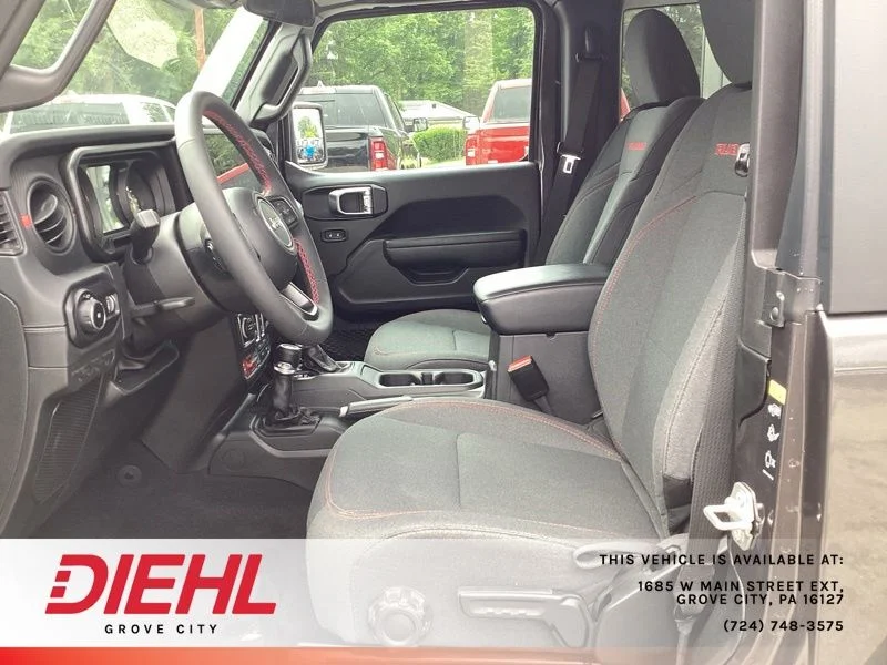 Used 2024 Gray Jeep Rubicon image 17