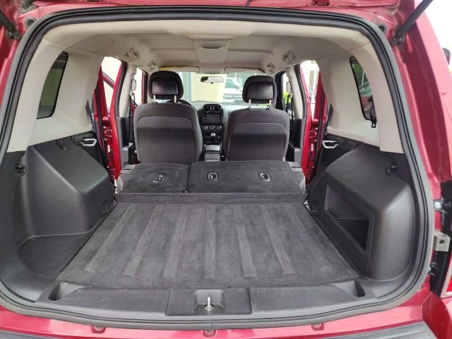 Used 2014 Red Jeep Latitude image 21