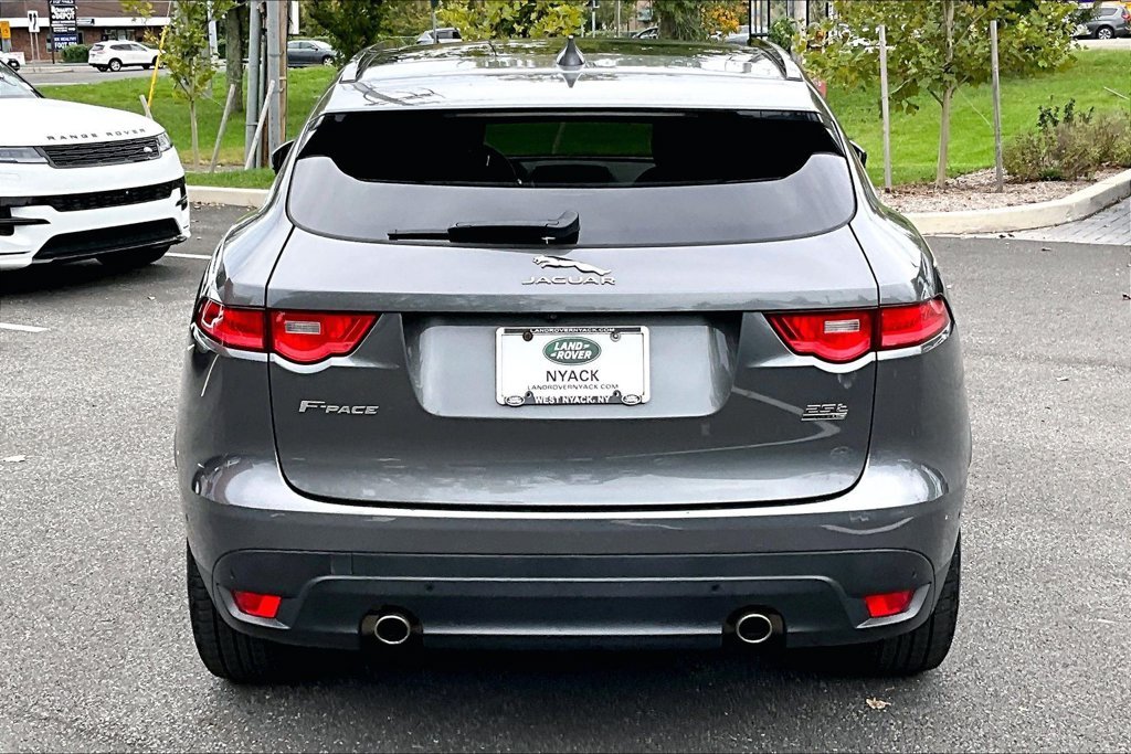 Used 2019 Gray Jaguar 25t Prestige image 4