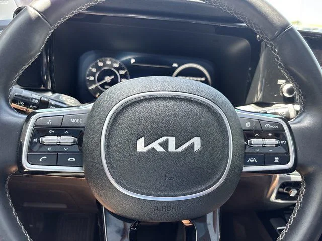 Used 2023 Gray Kia SX image 24