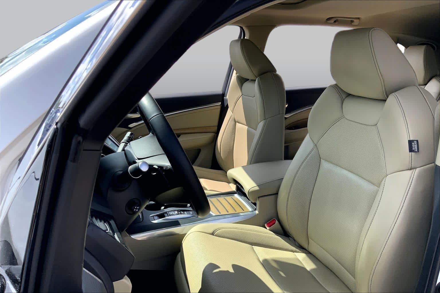 Used 2020 Platinum White Pearl Acura w/Technology Pkg image 8