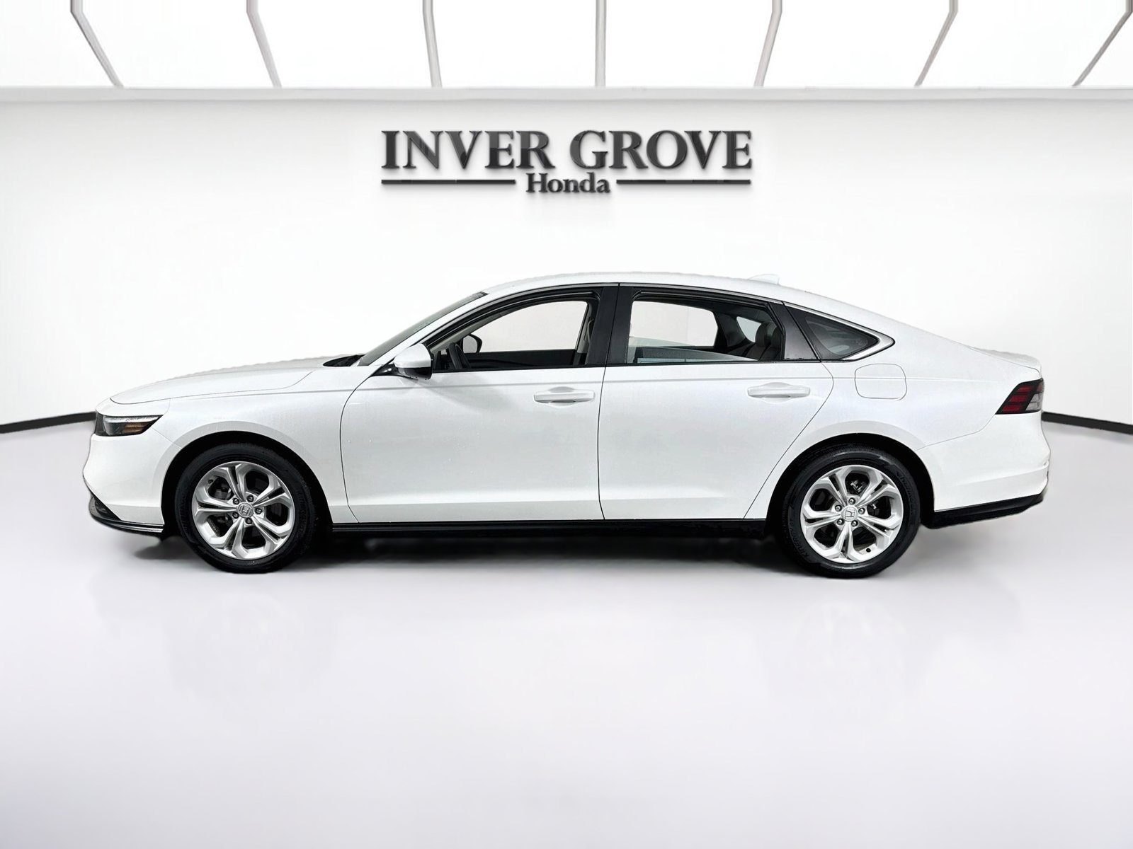 2024 Honda Accord LX - Photo 8