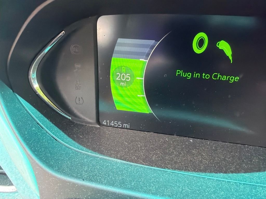 Used 2020 Black Chevrolet Premier image 9