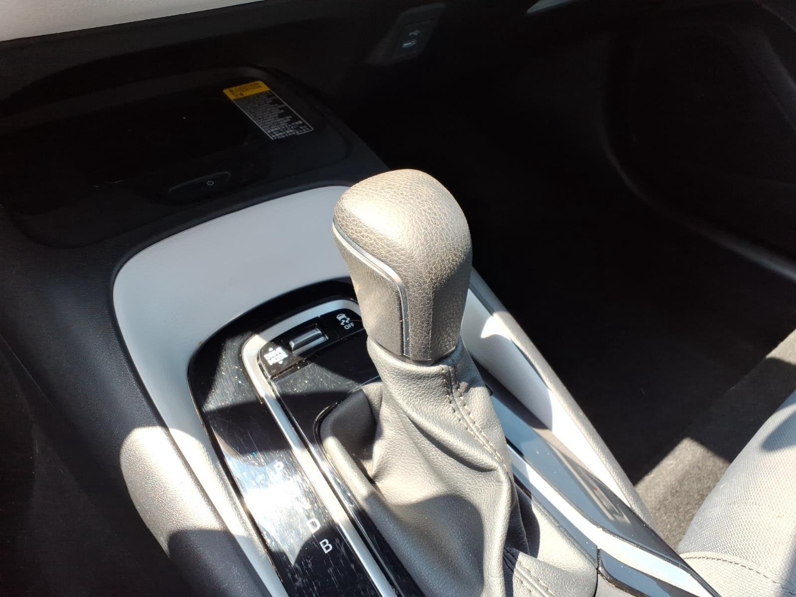 Used 2024 Ice Cap Toyota SE image 7