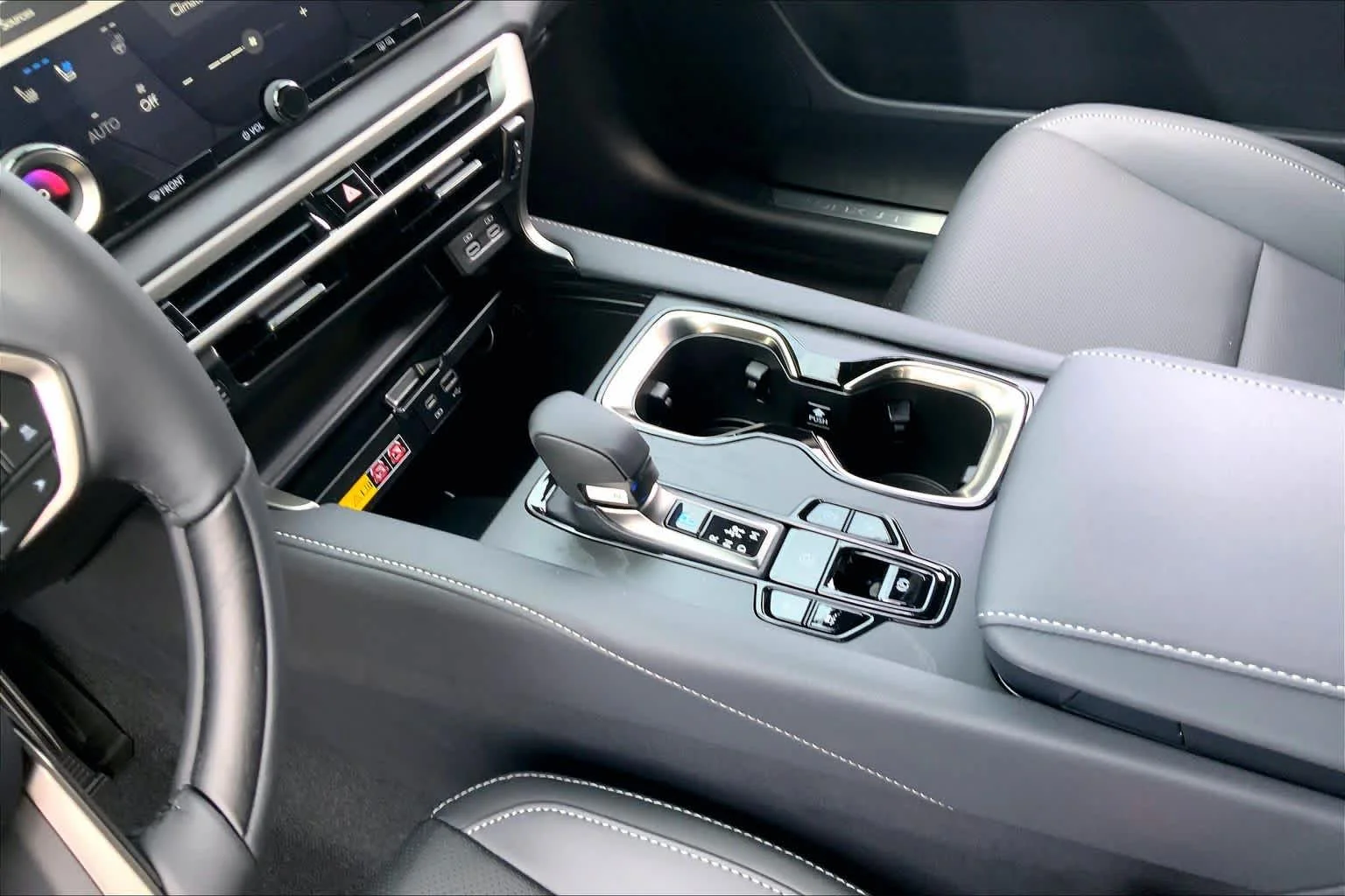 New 2026 Caviar Lexus PREMIUM image 7